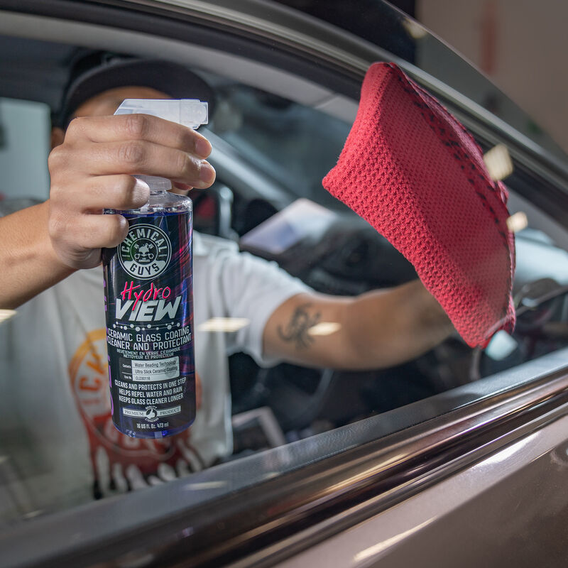 16oz bottle of Chemical Guys HydroView Ceramic Glass Cleaner and Coating with spray nozzle