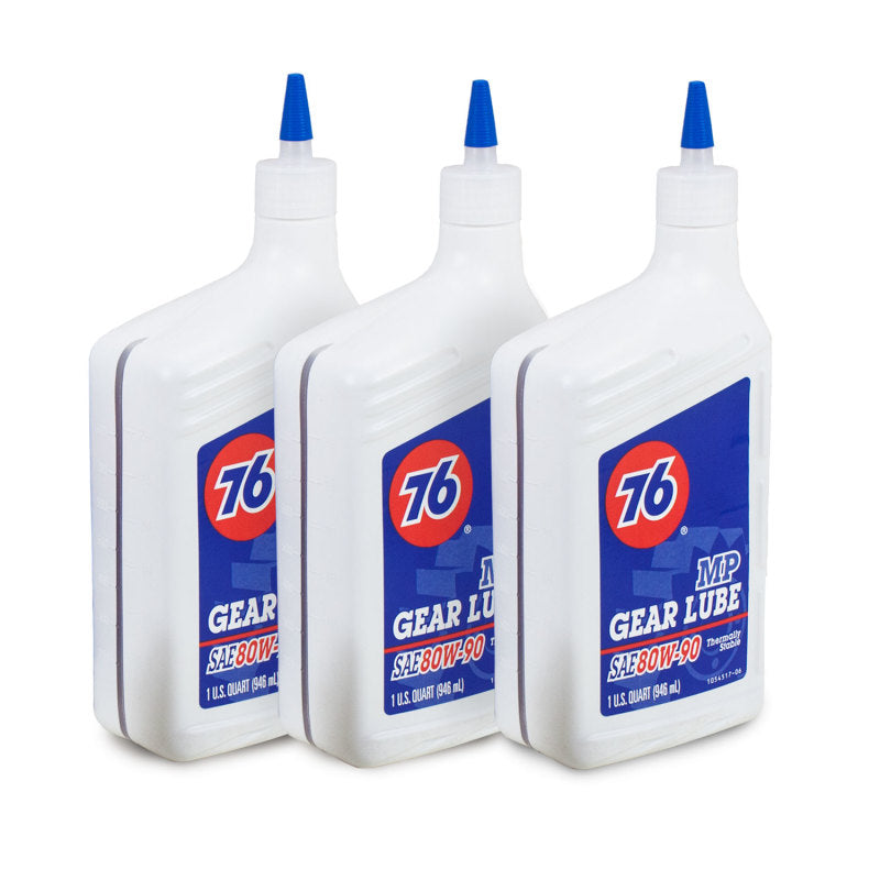 Three one-quart bottles of Yukon Gear Penzoil 80W90 conventional gear oil for differential service.