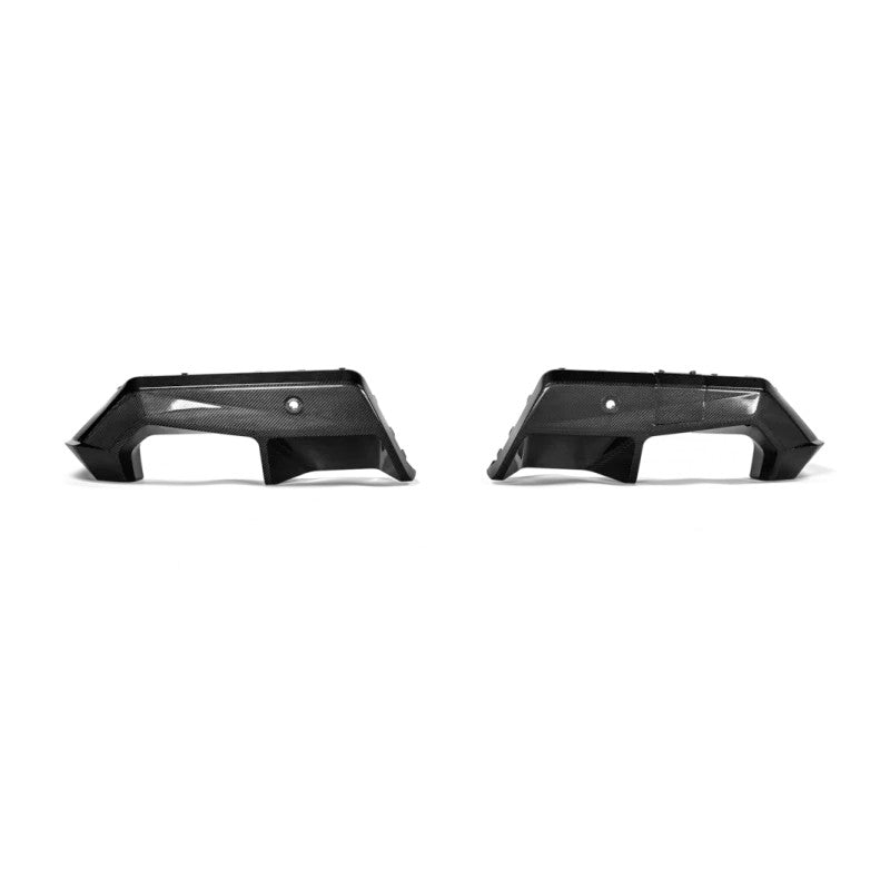 Akrapovic high-gloss carbon fiber rear diffuser for 2025-2026 BMW M5 G90