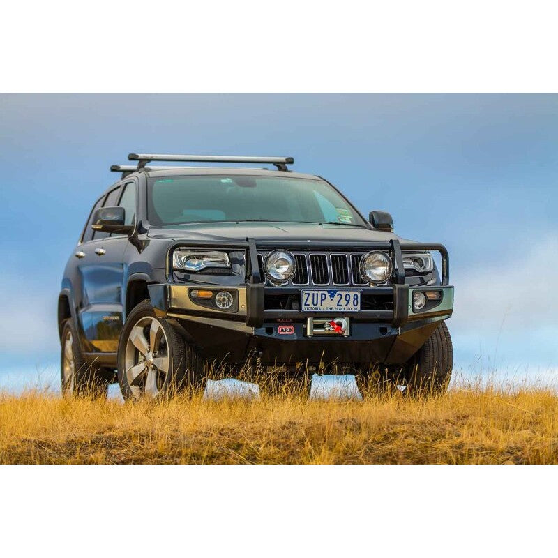 Black powder coated ARB Deluxe front bumper with bull bar for 2014-2016 Jeep Grand Cherokee WK2