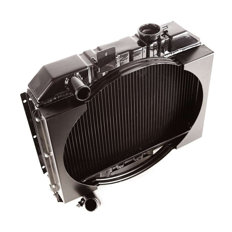 Omix 2-row aluminum radiator and fan shroud assembly with driver-side inlet and outlet.