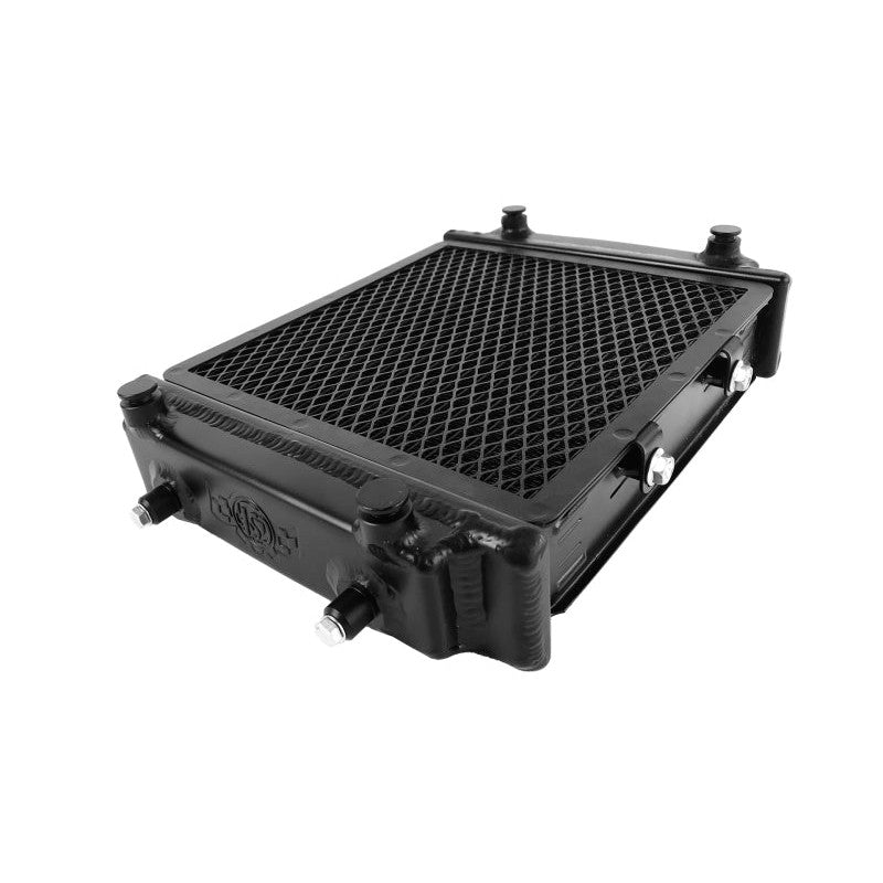CSF 8132 black all-aluminum auxiliary engine and DSG radiator with CNC quick-connect fittings