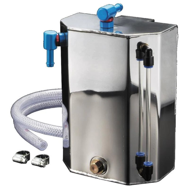 Cusco 0.3L Round Type polished aluminum oil catch can with 672 009 AN part number labeling.