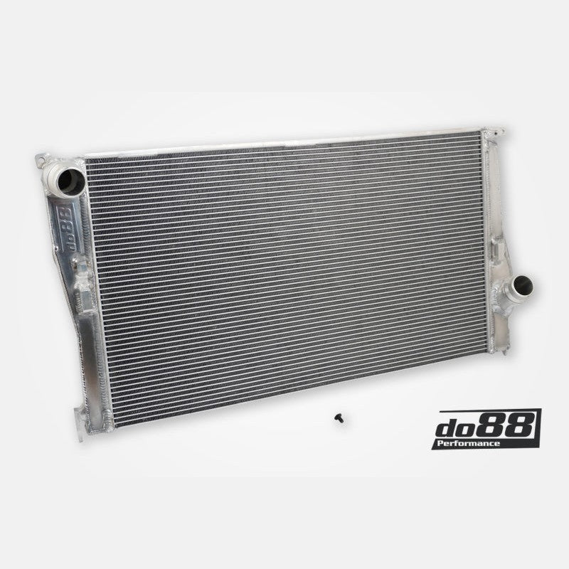 do88 all-aluminum performance radiator for 2007-2013 BMW 135i and 335i N54 N55 manual transmission models