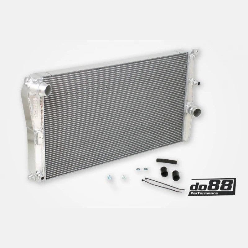 do88 all-aluminum performance radiator with TIG-welded end tanks for BMW F2X and F3X chassis vehicles.