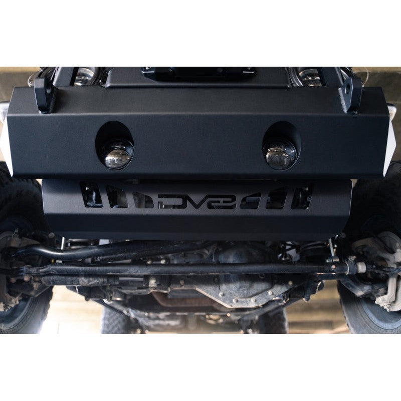 DV8 Offroad black steel vented skid plate for Jeep Wrangler JL and Gladiator JT sway bar disconnect motor.