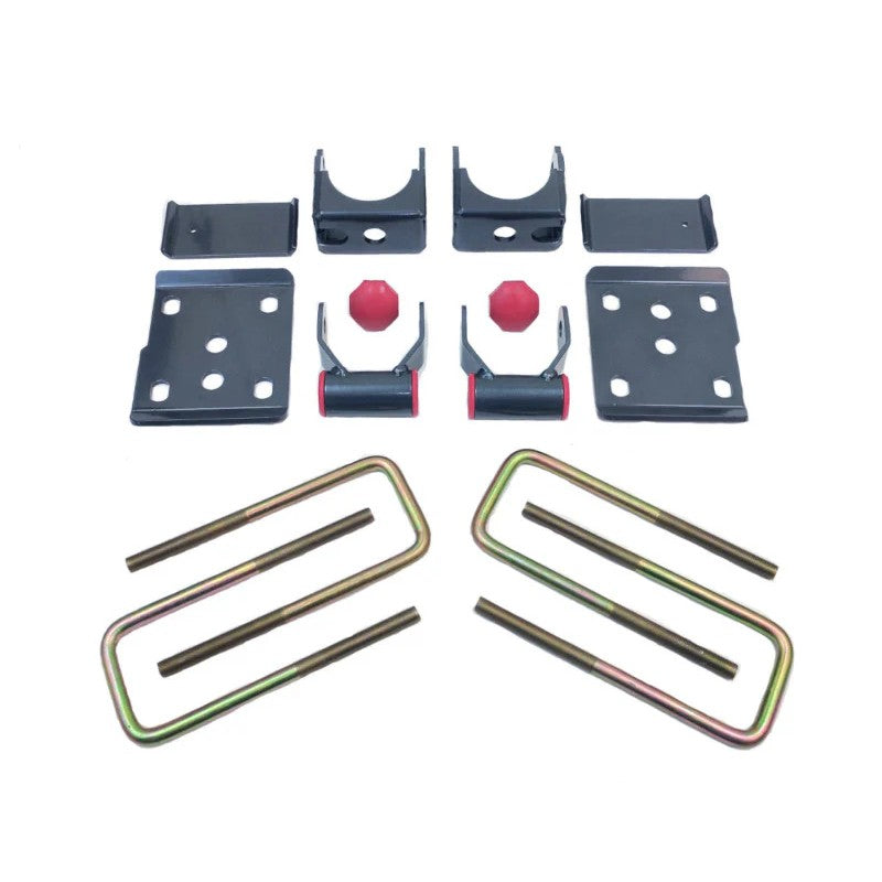 MaxTrac 303250 rear lowering flip kit components including axle relocators, U-bolts, and greaseable shackles.