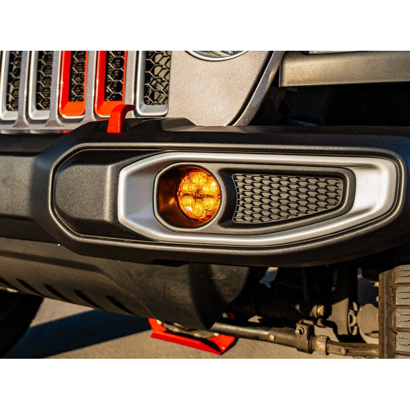 Nacho Lighting Quatro series fog light mounting brackets for Jeep 1-piece bumpers.