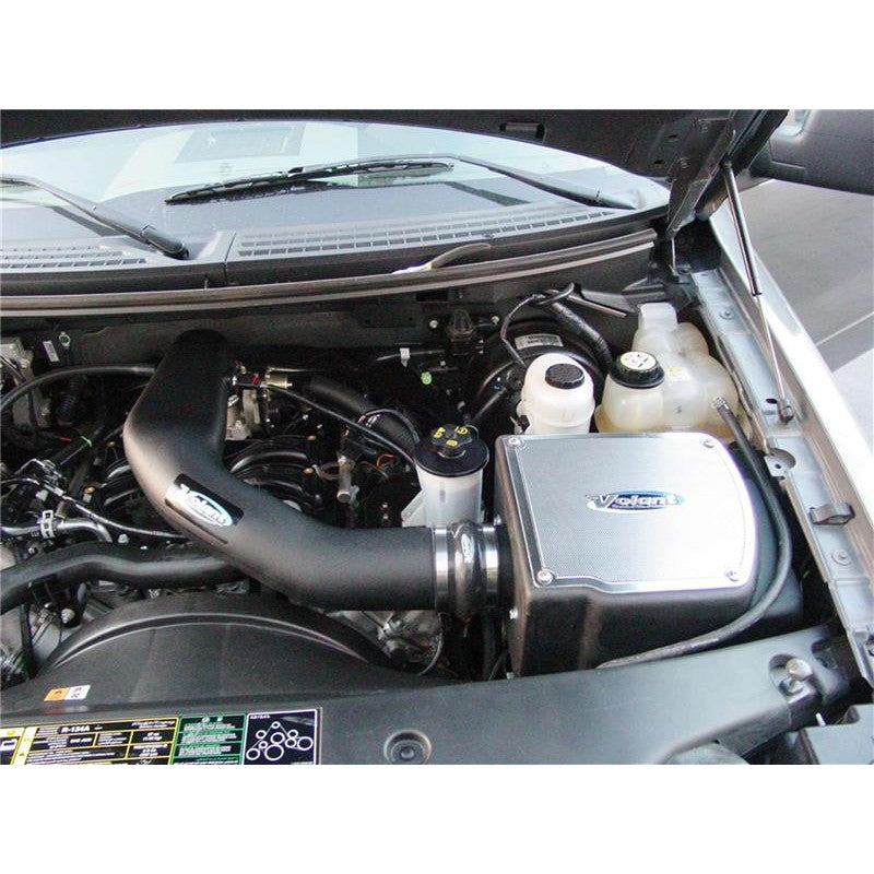 Volant Pro5 closed box air intake system with insulated metallic lid and oiled cotton filter for 5.4L V8 Ford F-150