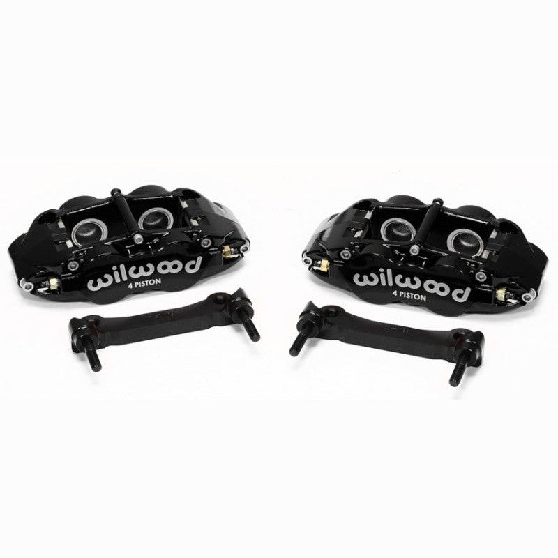 Wilwood Narrow Superlite 4R four-piston rear calipers in black finish with mounting brackets and BP-20 brake pads.